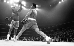 Joe Frazier vs. Muhammad Ali – 50 Years Since "Fight of The Century" | Boxen247.com