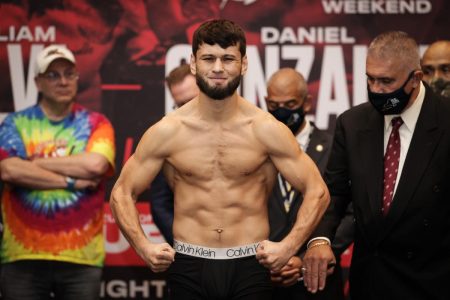 Jamshidbek Najmitdonov annihilates Charles Hatley in 2 Rounds in Dallas | Boxen247.com