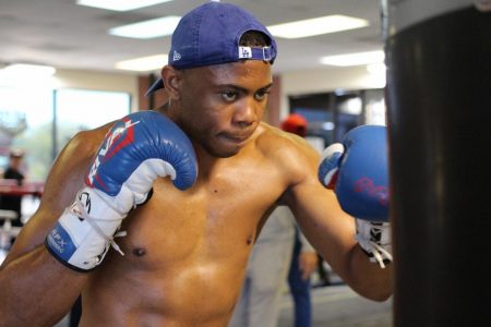 Hard-hitting Yoelvis Gomez battles Jorge Cota this Saturday - Quotes | Boxen247.com